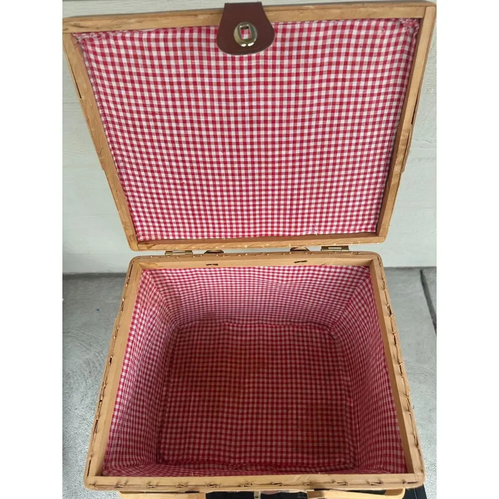 Vintage Woven Wood Splint Picnic Basket Red Gingham Lining Double Swing Handles